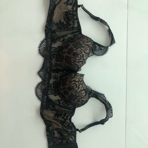 NWOT Intimissimi bra 36B